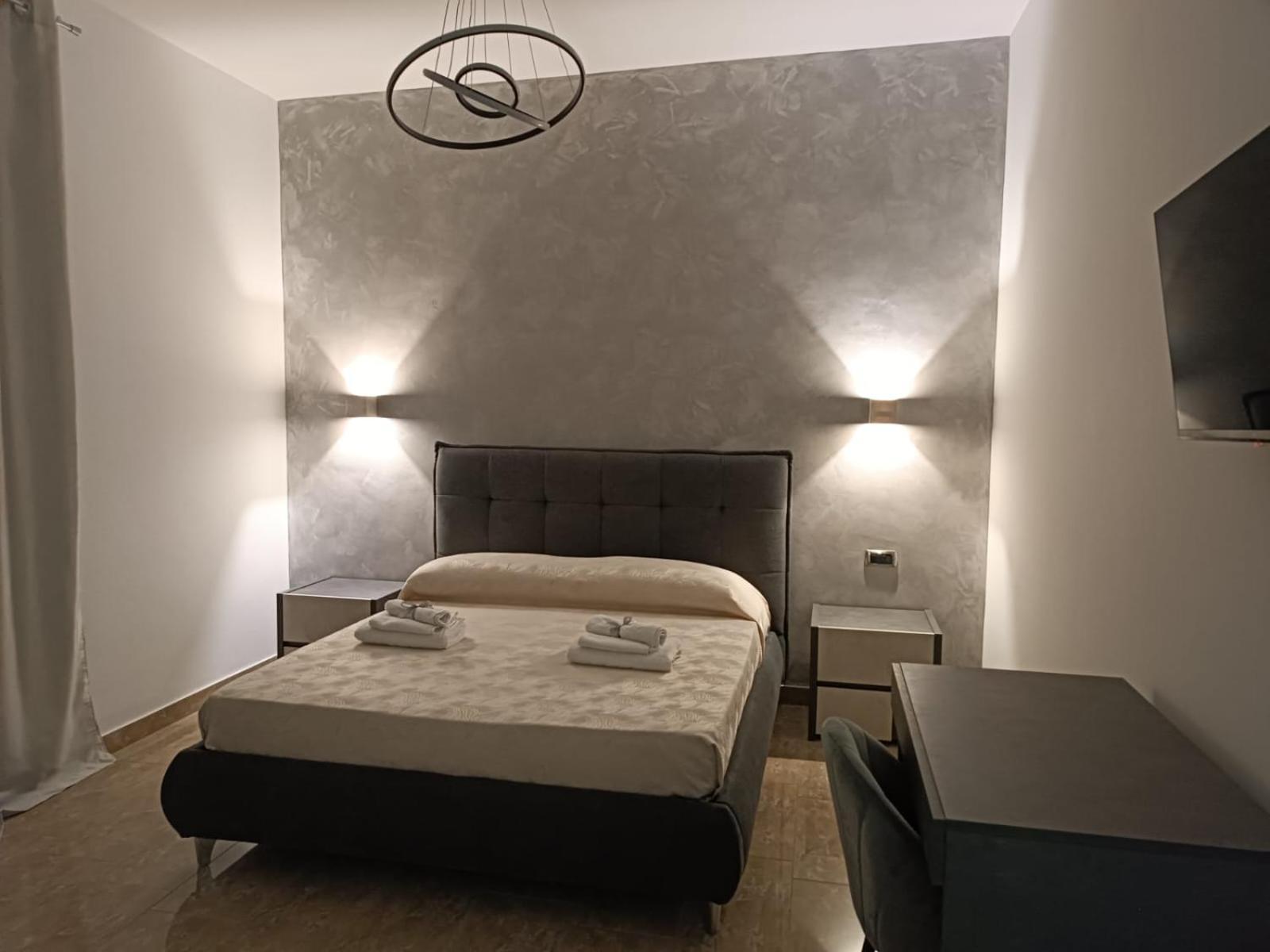 Luca'S House Bed and Breakfast Giovinazzo Exteriör bild