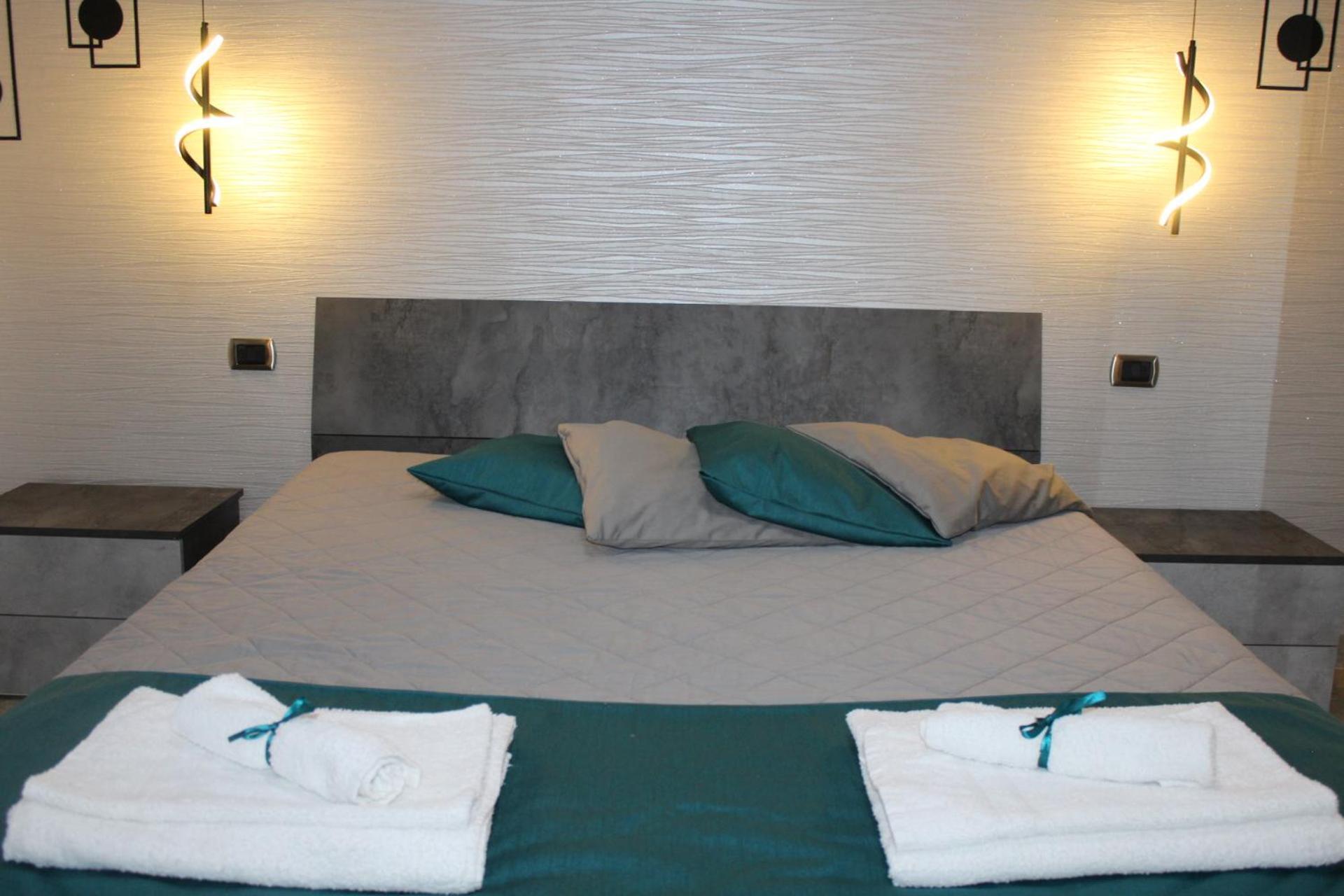 Luca'S House Bed and Breakfast Giovinazzo Exteriör bild