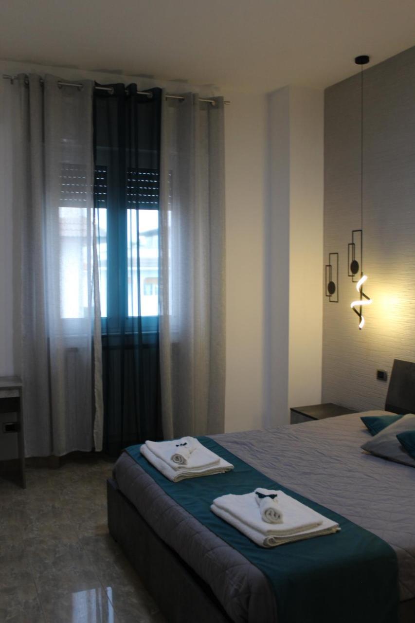 Luca'S House Bed and Breakfast Giovinazzo Exteriör bild