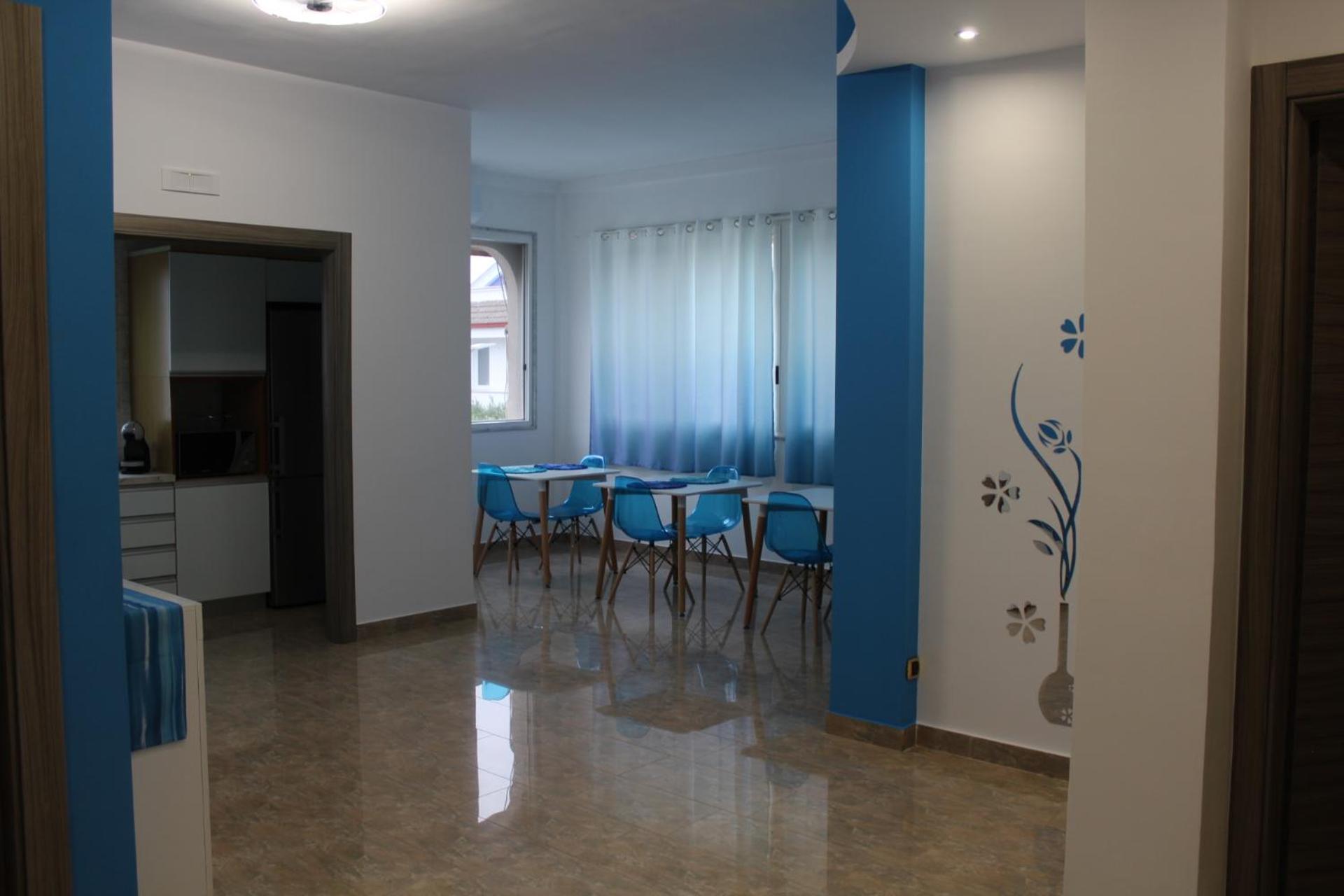 Luca'S House Bed and Breakfast Giovinazzo Exteriör bild