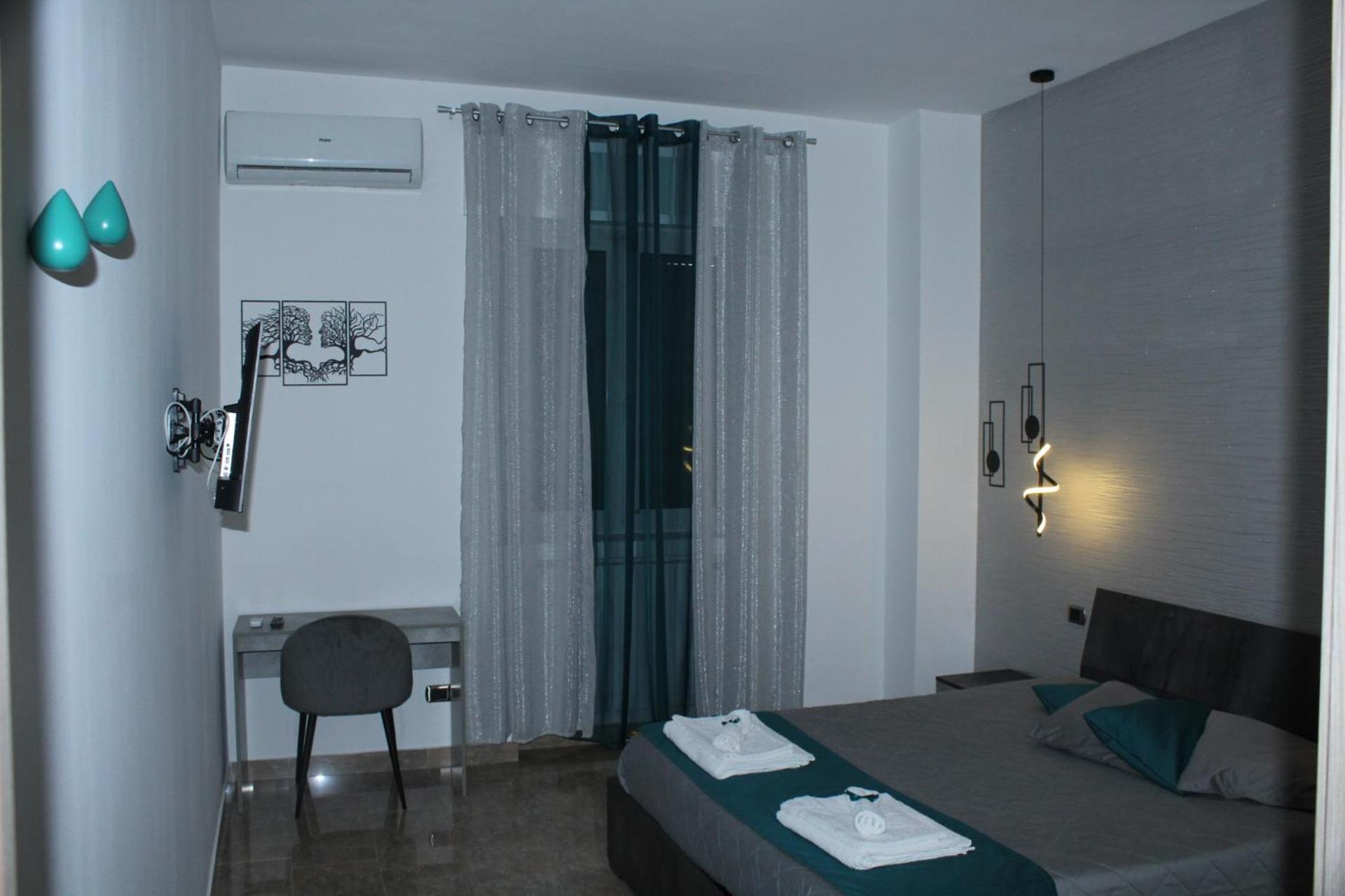 Luca'S House Bed and Breakfast Giovinazzo Exteriör bild